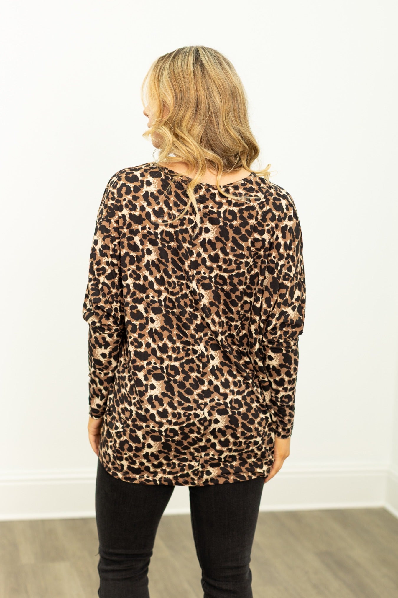 Long-sleeve Crewneck, Leopard