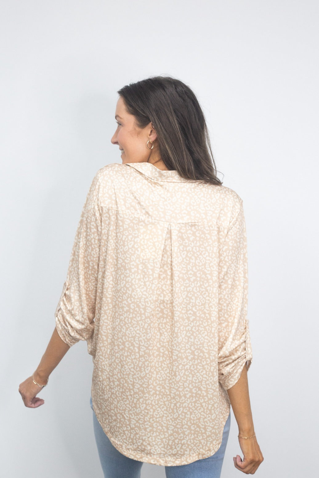 Gemma V-Neck Top, Tan Leopard